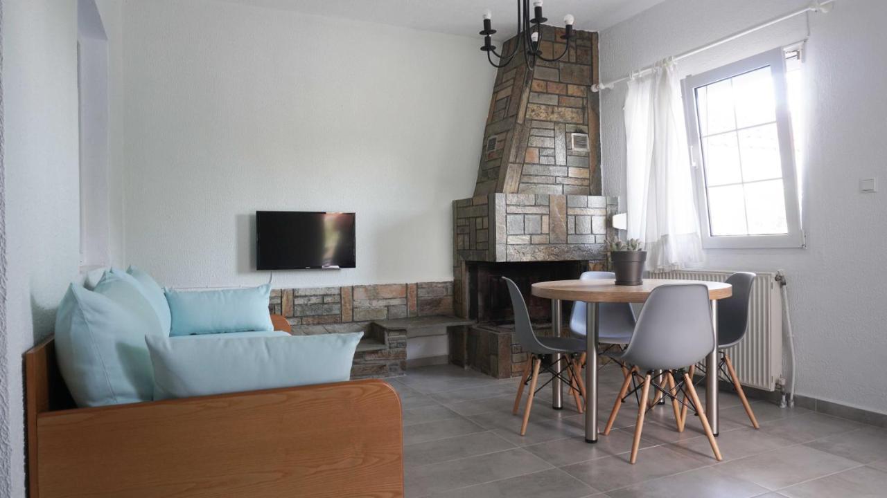 Villa Karras Vrasná 외부 사진