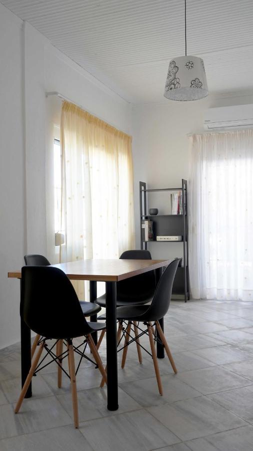 Villa Karras Vrasná 외부 사진
