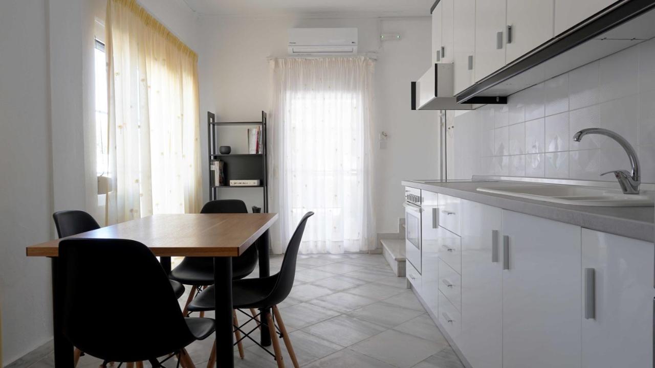 Villa Karras Vrasná 외부 사진