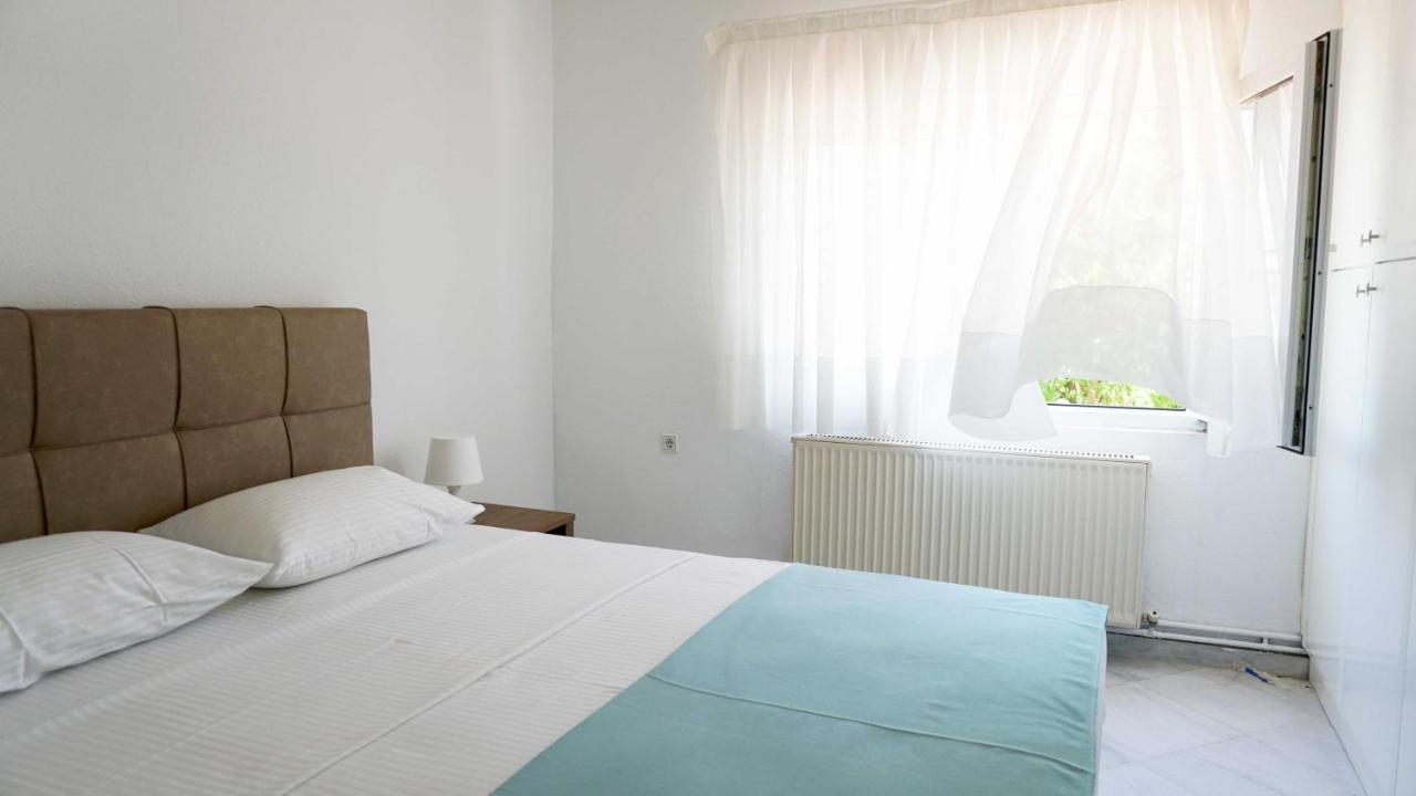 Villa Karras Vrasná 외부 사진